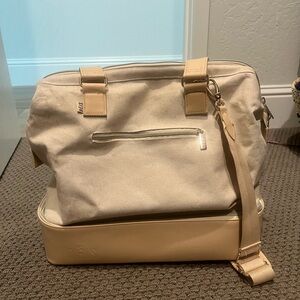 Beis Mini Weekender in beige